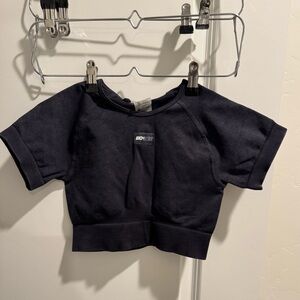 Bo+Tee washed black cropped workout top- sm